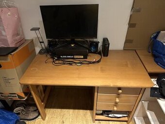 Dreveny pisaci/pracovny stolik