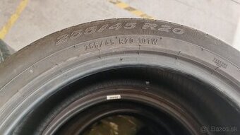 255/45R20 Pirelli letné