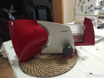 Predám elektrický krájač Bosch