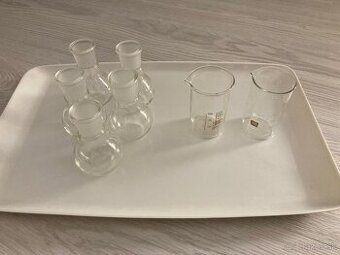 Laboratórne sklo - banky, kadičky