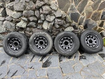 Disky + pneumatiky na Suzuki Jimny
