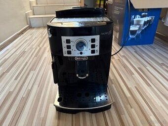 Kávovar Delonghi Magnifica S