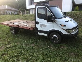 Predam,Vymenim Iveco daily 35C13 odtahovku 3,5t s korbou