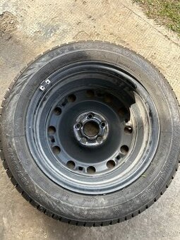 Firestone 185/60/15 zimne komplety