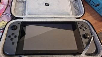 Predám konzolu Nintendo switch s príslušenstvom