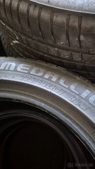 225/50R17