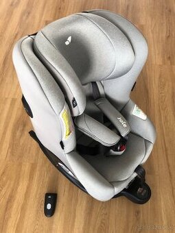 Predám autosedačku Joie i-spin 360 E