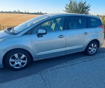 Peugeot 5008 1.6 HDi RV 2013
