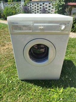 Sušička Electrolux 403 m