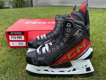 Nové hokejové brusle CCM JetSpeed FT6 PRO - velikost 8.0 Reg