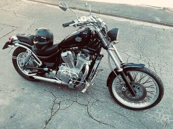 Suzuki Intruder 800