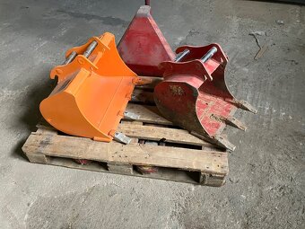 Lopaty Takeuchi TB216