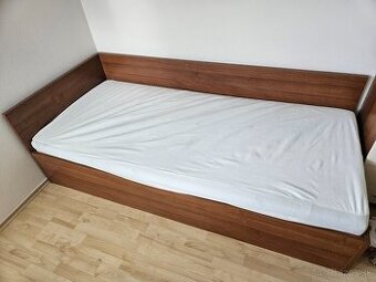 Jednolôžková posteľ s novým roštom