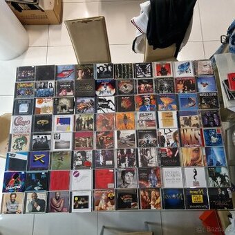 CD-čka...METALLIA,AC/DC,DOORS,TYPE O NEGATIVE,TWISTED SISTER