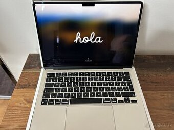 MacBook Air 13.6