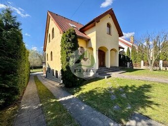 Exkluzívne bývanie na troch poschodiach s veľkou záhradou a 