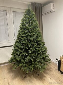 Vianočný stromček smrek 3D