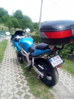 Predám moto Suzuki sv 650s.