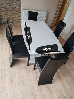 Predám stôl aj so stoličkami