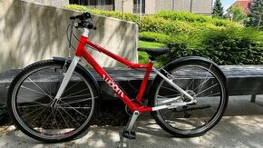 Predám ľahký detský bicykel WOOM 5 v cervenej farbe