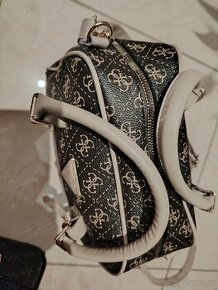 Guess crossbody kabelky