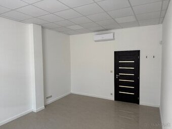 Kancelária 21 m2 v Novostavbe, prízemie vedľa City Arény