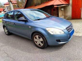 Predám Kia Ceed 1.4 benzín, r.v. 2007