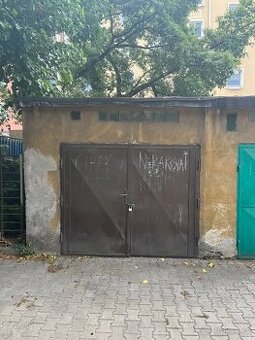 Garáž na prenájom, Bartoškova ulica, Bratislava Nové Mesto
