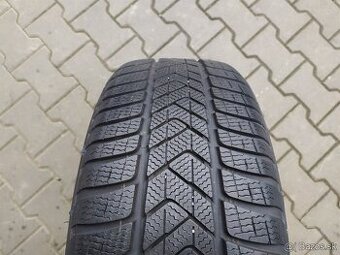Zimné pneu Pirelli Sottozero 3 225/60 R17