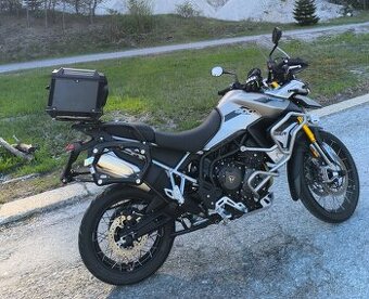 Triumph tiger 900