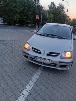 Almera Tino