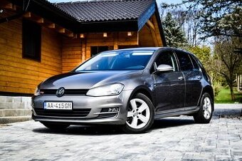 Volkswagen Golf 1.2 TSI BMT 105k R-Line Comfortline