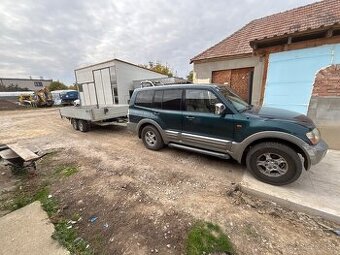 Auto + vyklápač