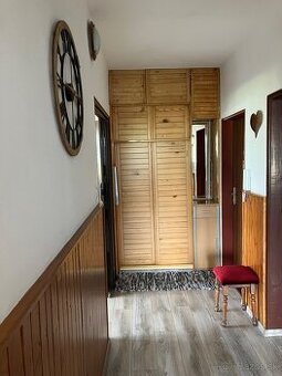 3 IZBOVY BYT - 75% zrekonstruovany