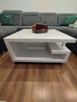 Konferenčný stolík