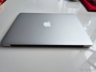 Apple Mac book Air (13")