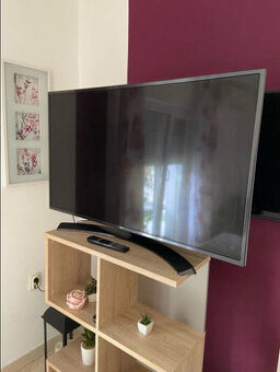 Smart LED Wi-Fi TV LG 49UH661V 4K