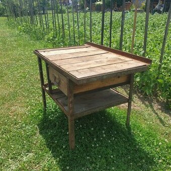 Pracovný stôl pong