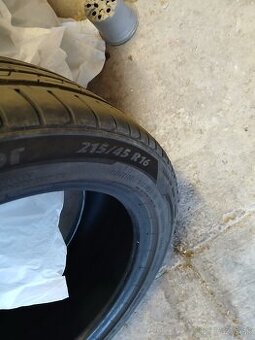 Lerne pneumatiky 215/45 r 16