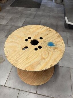 Predám Drevené Cievky