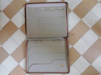 Predám novú koženú Diplomatku