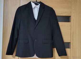 Chlapčenský oblek velk. 140