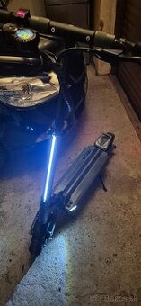 Elektrická kolobežka Vsett 8