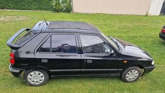 Škoda Felicia se shrnovacím střešním oknem