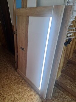 Postel 160x200cm led svetlo zabudované.
