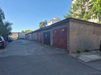 garáž Fejova Mlynárska