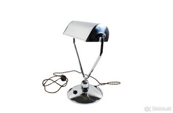 funkcionalistická polohovacia lampa