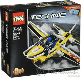 Lego Technic 42044 Vystavna akrobaticka stihacka