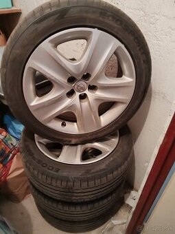 Predám letne pneu 215/50 r17