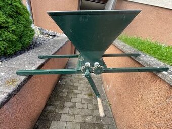 Mlynček na hrozno